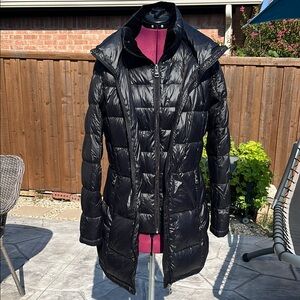 Andrew Marc Shiny Black Puffer Coat w adjustable Hood